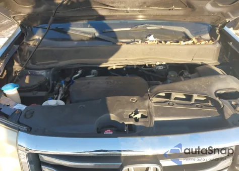 2015 Honda Pilot Lx z USA, uszkodzony, nr VIN 5FNYF4H24FB075552